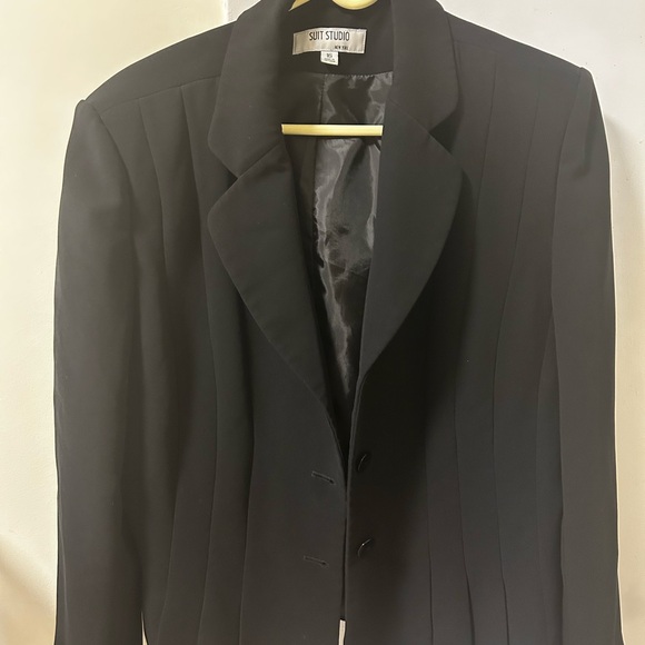Suit Studio Jackets & Blazers - Suit Studio Elegant Black Blazer